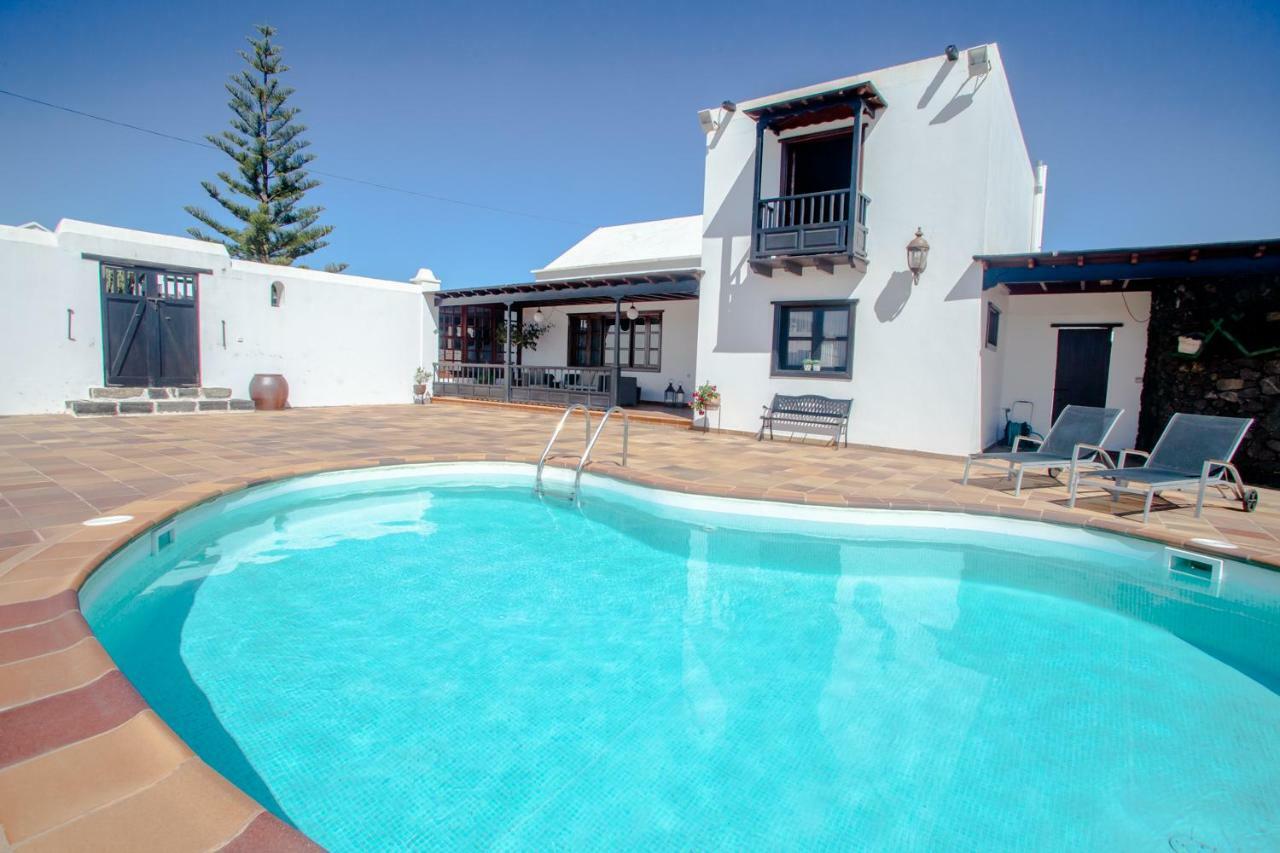Casa Los Veroles Lanzarote El Islote Bagian luar foto